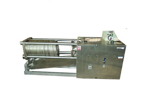 不銹鋼材質(zhì)全自動(dòng)臥式液壓榨油機(jī)DLW-100DS,自動(dòng)壓榨退榨，古法榨油機(jī)